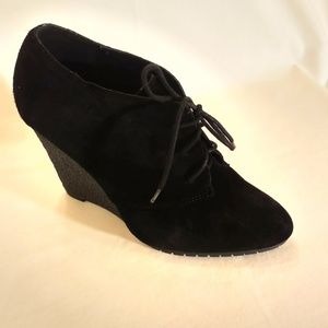 Sam Edelman wedge Bootie black